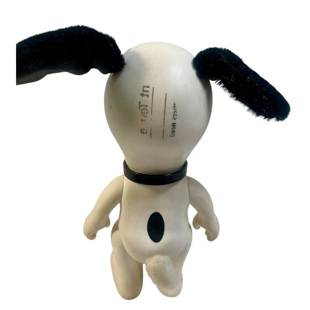 VTG 1958 Snoopy Toy Figure United Feature Syndicate Peanuts Hard Plastic 8”